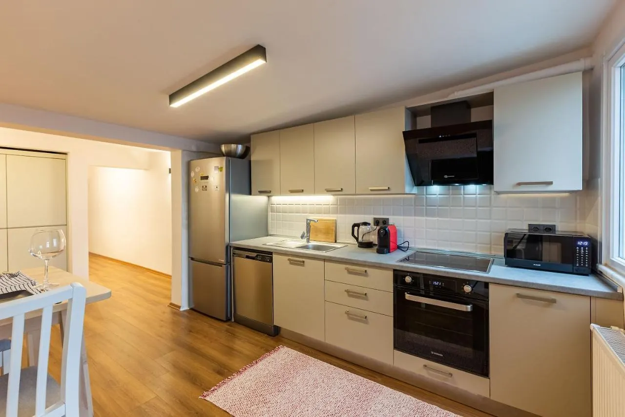 Central Flat With Lovely Terrace Near Osmanbey Metro Station In Ferikoy, Sisli Κωνσταντινούπολη 0*,  Τουρκία