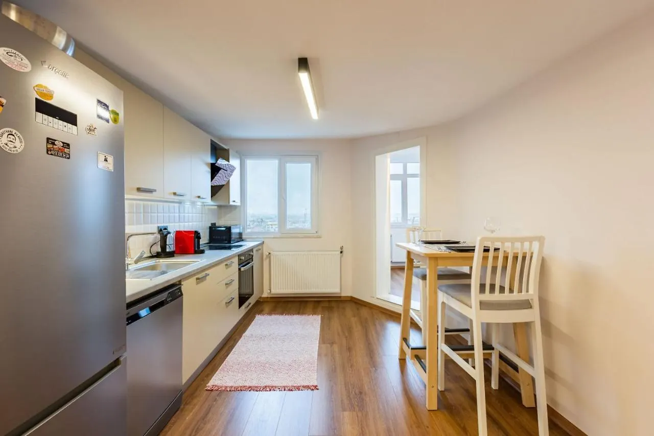 Central Flat With Lovely Terrace Near Osmanbey Metro Station In Ferikoy, Sisli Κωνσταντινούπολη Διαμέρισμα